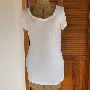 Liz Lange Maternity | White Short Sleeve Tee | M